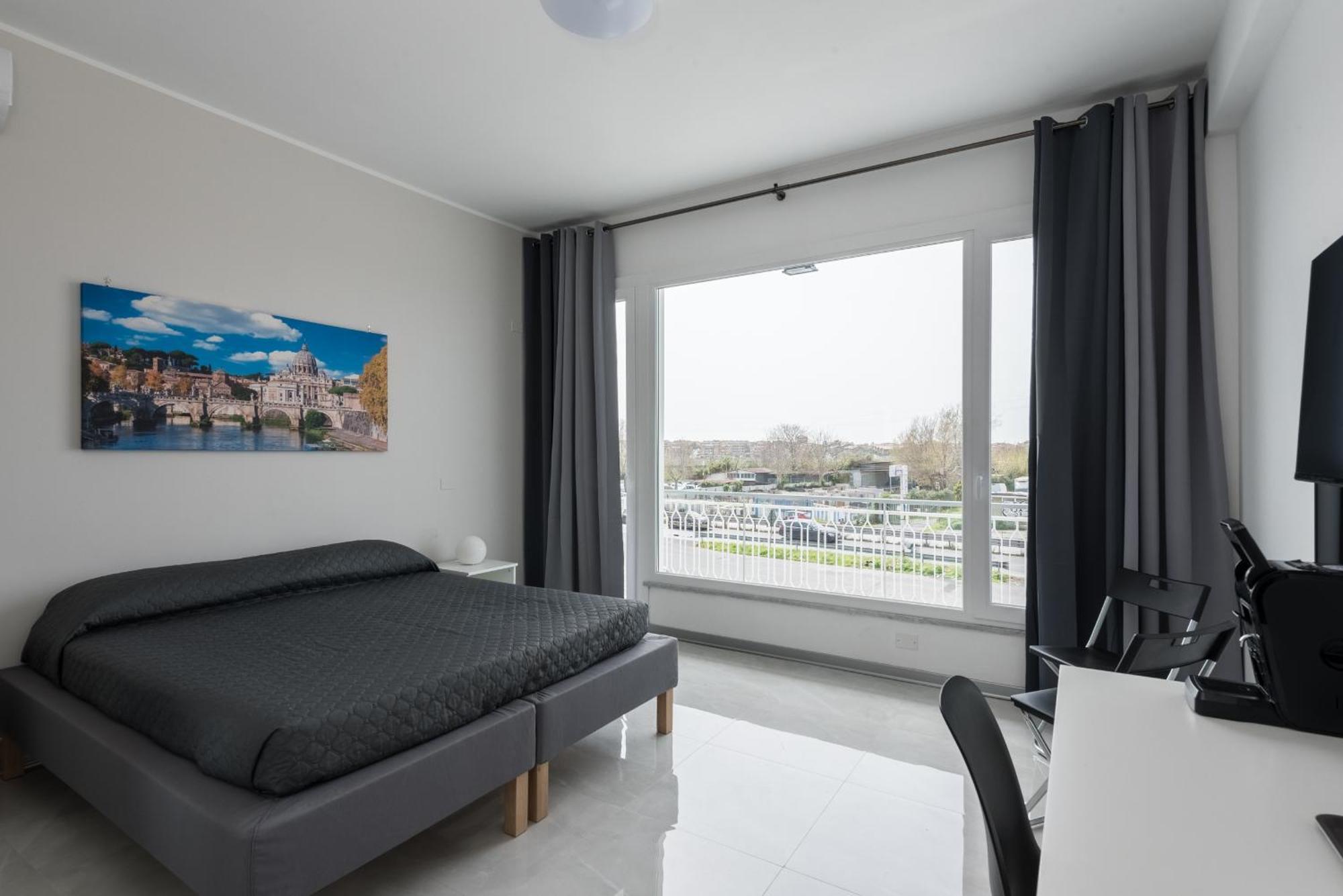 Travelershome Ciampino Airport Guesthouse 600M To Airport エクステリア 写真