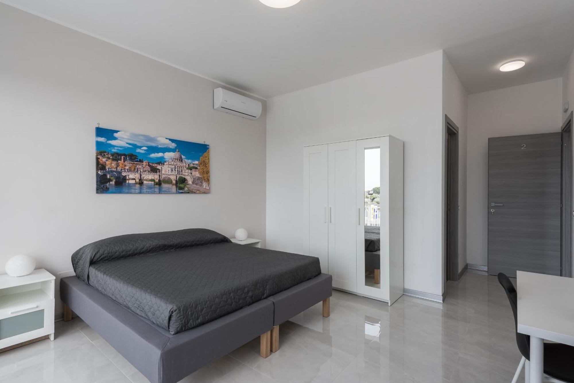 Travelershome Ciampino Airport Guesthouse 600M To Airport エクステリア 写真