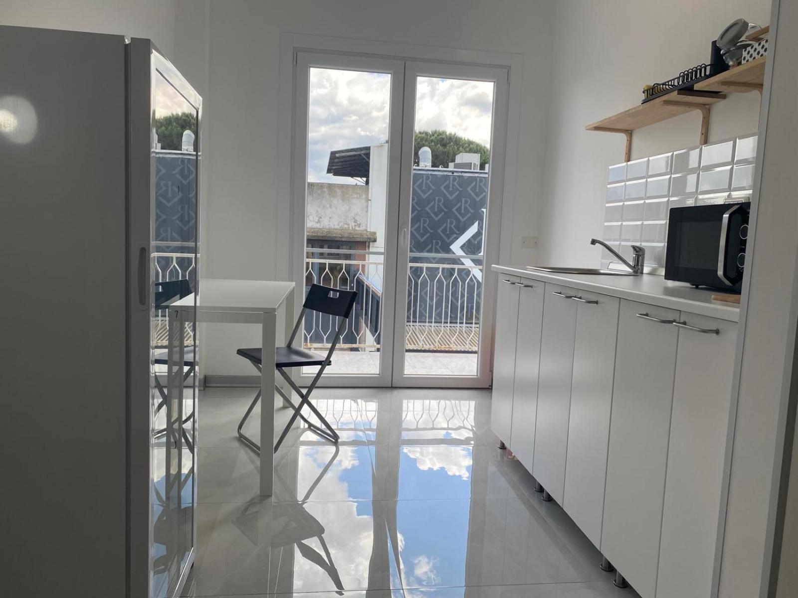Travelershome Ciampino Airport Guesthouse 600M To Airport エクステリア 写真