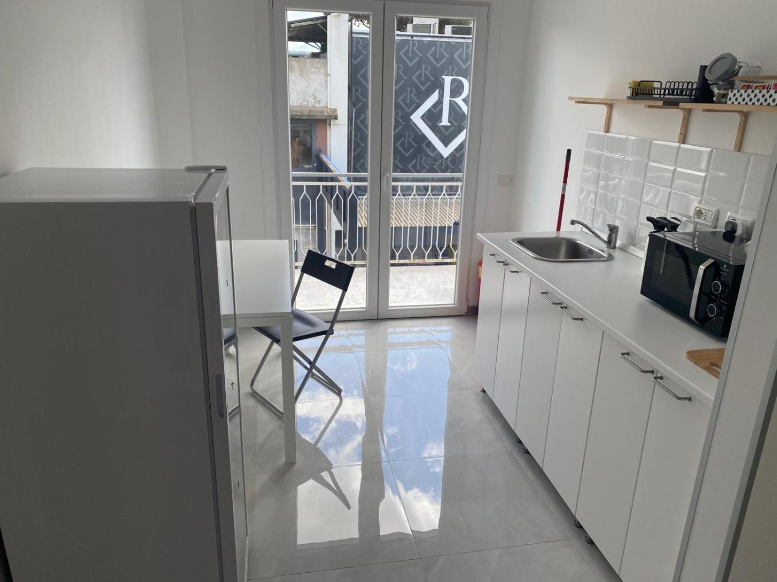 Travelershome Ciampino Airport Guesthouse 600M To Airport エクステリア 写真