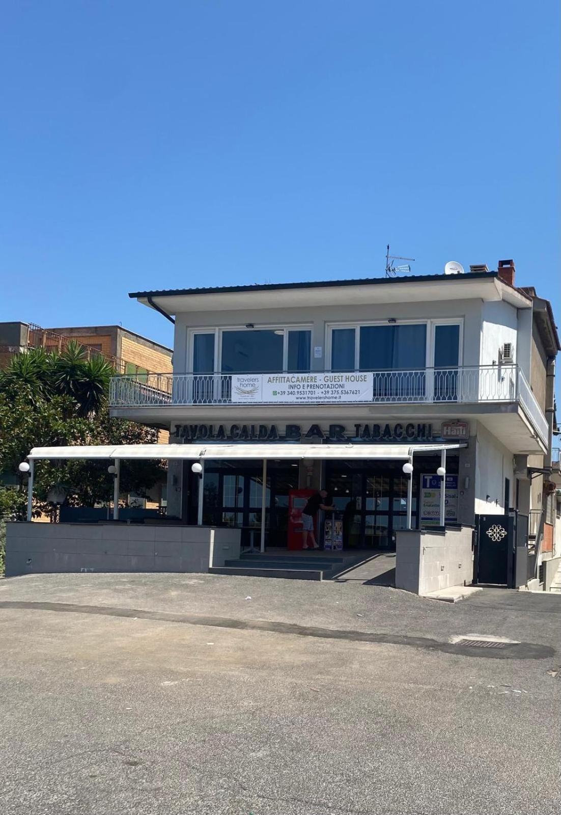 Travelershome Ciampino Airport Guesthouse 600M To Airport エクステリア 写真